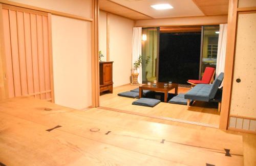 Nomi Casa | ひぐらし山荘