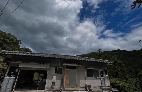 Otoyo Casa | べんがら染め体験と寝床つちといろ