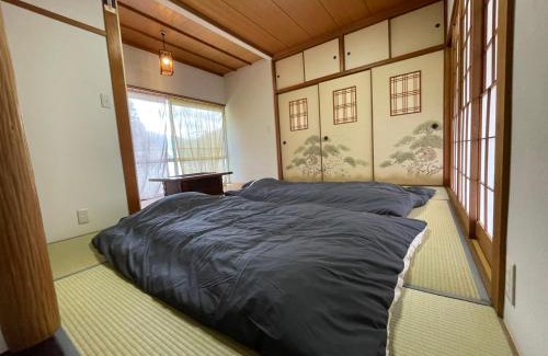 Otoyo Casa | べんがら染め体験と寝床つちといろ