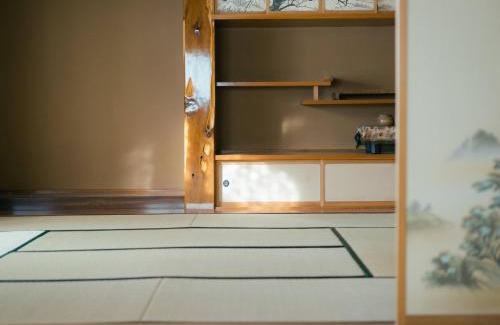 Matsumoto Casa | やまやどり 一軒家の2階を貸切でご利用いただける個室宿
