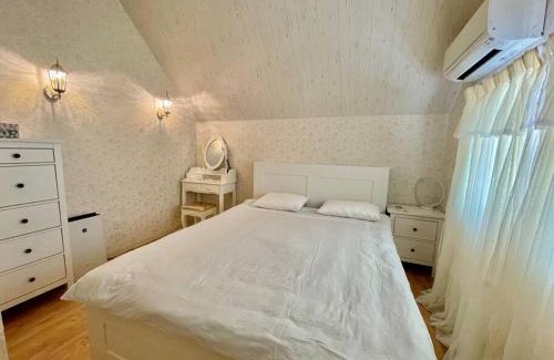 Fushimi Chalet De Esquí | ゲストハウス宮の軒-稲荷参道前 3-Floor Family House, four living room, washmachine, 2 toilet, project, big supermarket nearby