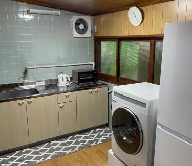 Shikokuchuo Casa | ゲストハウス こごみ庵
