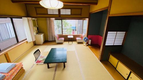 Sado Casa | ゲストハウス 華屋 (guest house HANAYA）