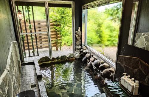 Kirishima Casa | プライベート温泉付き隠れ家 Shankara Lodge ~stay & retreat~