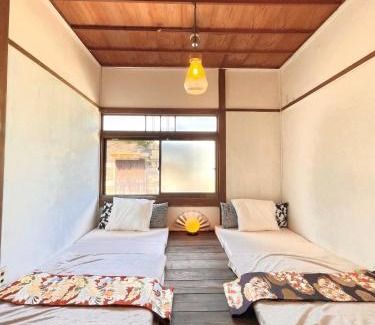 Shimoda Casa | 三丁庵ゲストハウス 水質AAビーチまで徒歩15分ペリーロードまで徒歩5分最高なロケーション 下田を遊び尽くせるゲストハウス 無料駐車場もありますJapanese old style guest house that 2 minutes walk to Perry Road 15ninutes walk to Nabeta beach