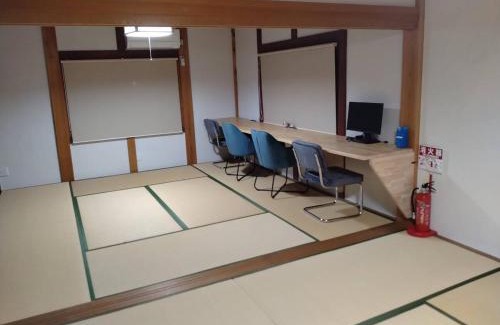 Nagahama Chalet De Esquí | 上丹生山根邸別館フルリノベーション古民家一棟貸切16名まで
