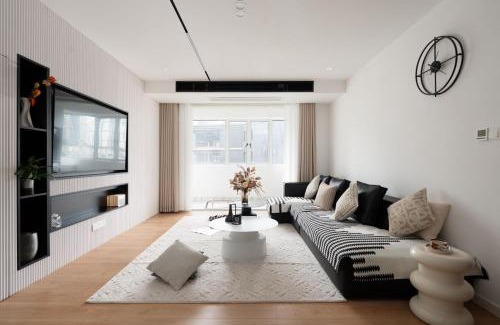 Wantiguan Apartamento | 上海Hui民宿 法租界 武康大楼 龙华寺 外滩滨江 超大豪华三房