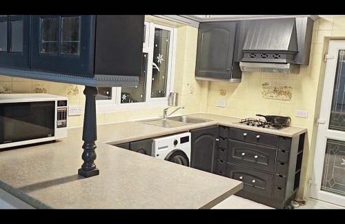 West Hendon Casa | 伦敦nw4区温馨双人房 安静社区 近地铁与大学
