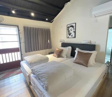 Tongxiao Casa | 內之島旅宿 House