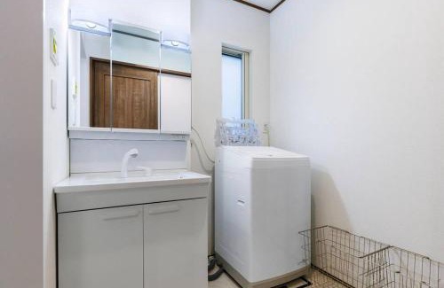 Chatan Villa | 北谷の新築戸建て物件 周辺飲食店多数 海から徒歩5分 駐車場2台 最大10名 Hiro北谷リゾート