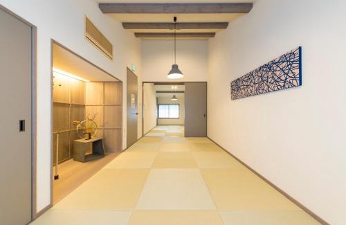 Hakata-ku Villa | 博多町家ホテル - Kamigofuku -