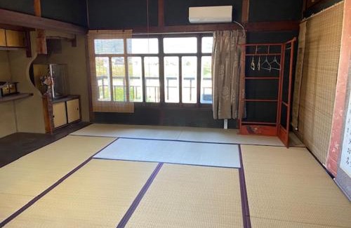 Fuchu Cho Casa | 古民家ゲストハウス穏