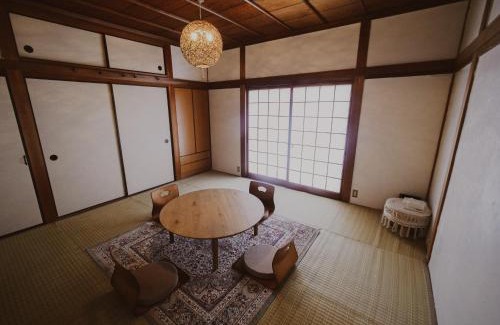 Gunge Casa | 古民家ゲストハウス CHACHACHA AWAJI