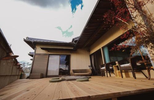 Gunge Casa | 古民家ゲストハウス CHACHACHA AWAJI