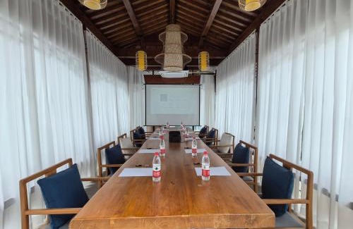 Qingpu Hotel | 唐人酒店上海虹桥火车站国家会展中心店