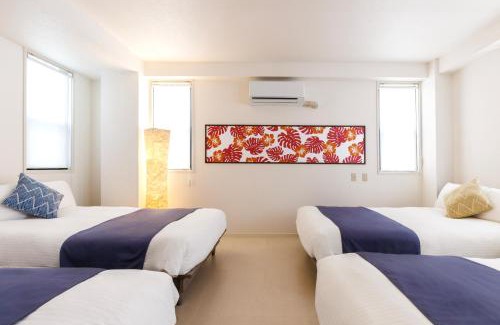 Naha City Centre Casa | 国際通り徒歩3分 無料駐車場2台 空港車で10分 トイレ2 最大8人 松尾style