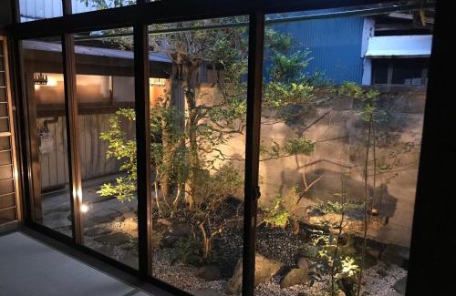 Toyama Casa | 売薬宿屋山キ HH4x