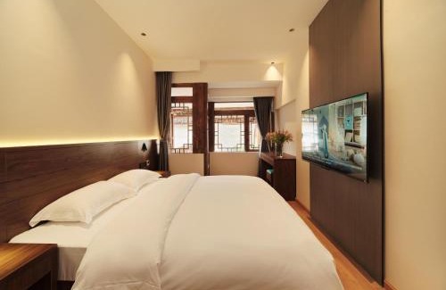 Dayan Old Town Casa | 夕露小榭星期六南门广场店XILUXIAOXIE Saturday