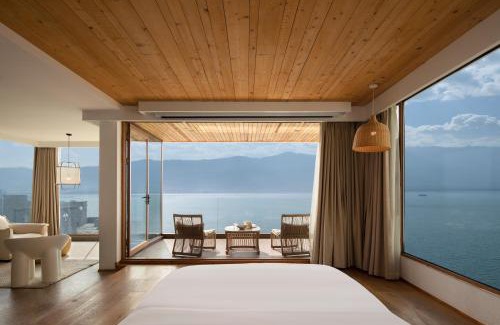 Manjiang Casa | 大理木兮半山Villa海景民宿