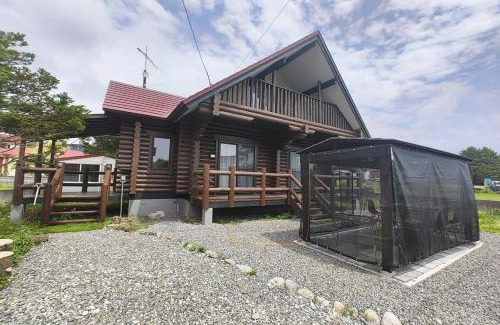 Shiraoi Casa | 天然温泉付快適なログハウス ヴィレッジR 屋根付bbq設備あり