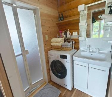 Shiraoi Casa | 天然温泉付快適なログハウス ヴィレッジR 屋根付bbq設備あり