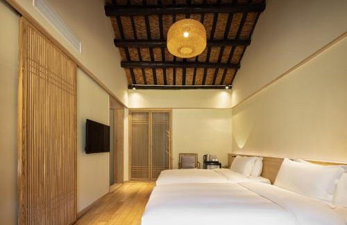 Yi County Cama Y Desayuno | 宏村塔川书院Hongcun Resort
