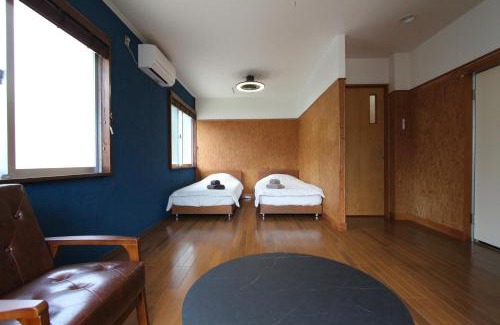 Aka Hotel | 宿 ウラケラマ Urakeram