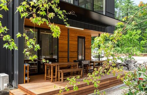 Fujikawaguchiko Villa | 富士の星空 エフジェイフォレスト