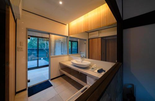 Ukiha Casa | 小塩の灯り 石垣の別荘