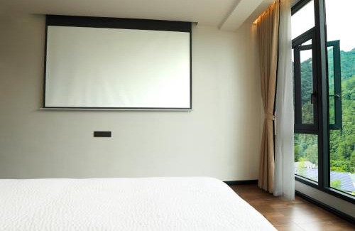 Wulingyuan Casa | 张家界喜屋民宿