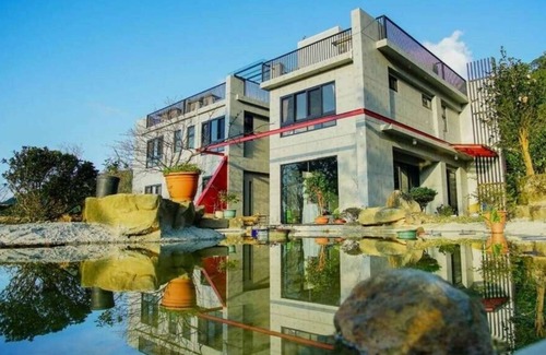Fuxing District Casa | 拉拉山秘境 獵人谷櫻花莊園