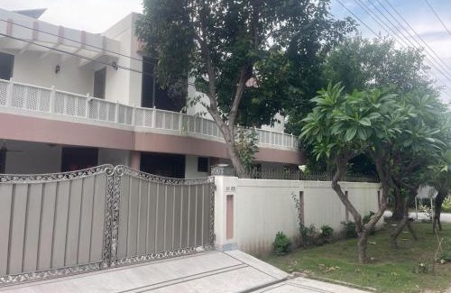 Loralai District Villa | 新能源协会宾馆