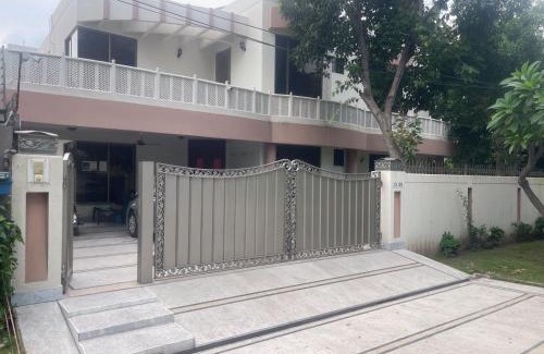 Loralai District Villa | 新能源协会宾馆