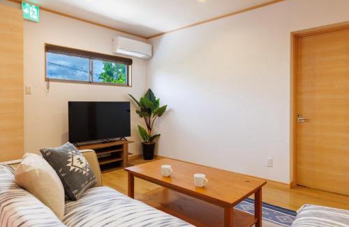 Nakama Casa | 新規オープンセール ビーチ徒歩7分 恩納村長期滞在 観光におすすめ A Blue house