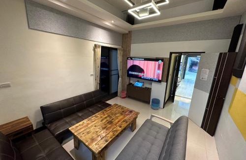 Hengchun Casa | 日沐澄旅 l 家人聚會 l 烤肉 l 戲水池 l 電動麻將 l KTV l 影音TV