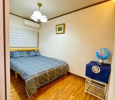 Nishinari Casa | 晶 距离车站步行5分钟 关西机场难波心斋桥直达 5 bedroom最多可住13人 超大客厅大电视有Netflix