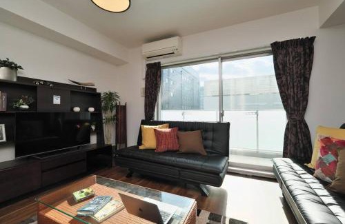 Marunouchi Apartamento | 書斎でくつろぐスイートルーム