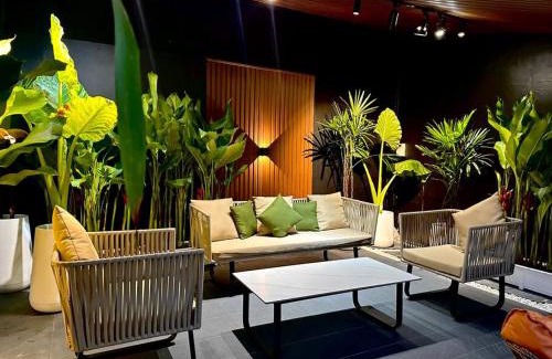 Asoke Villa | 曼谷市中心素坤逸四卧别墅-牛仔街附近