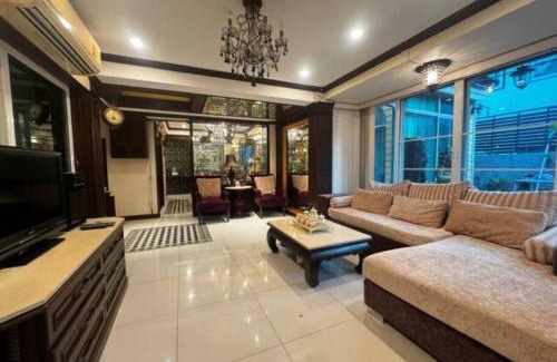 Khlong Chaokhunsing Apartamento | 曼谷独栋Lat Phrao精品别墅