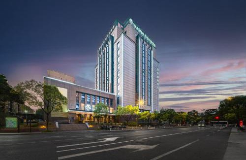 Downtown Hangzhou Hotel | 杭州万信瑞铂酒店