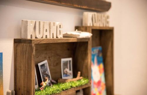 Longjing Hostal | 框框背包客棧 Kuang Kuang Hostel