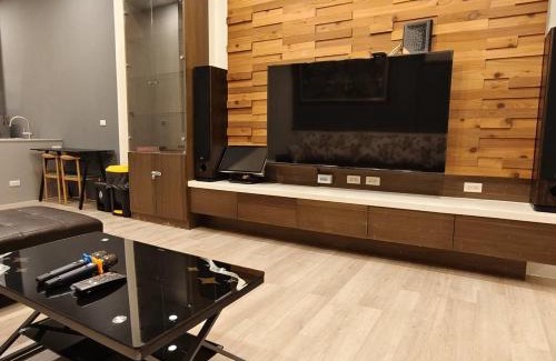 Anping Casa | 橙居-依人數開放房型-台南安平包棟民宿-泡湯池-麻將-停車方便-加大雙人床