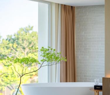 Longhu Qu Casa | 汕头妈屿蓝MASULAND Sea View Hotel