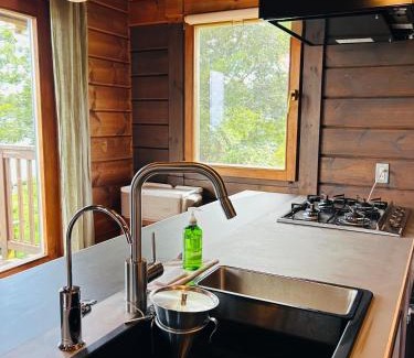 Awaji Casa | 海を眺めるログハウス カマカーマAwaji