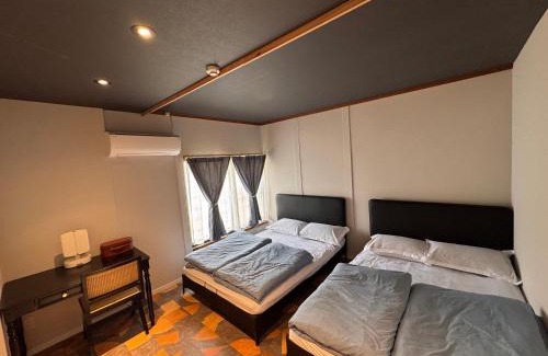 Kakisaki Casa | 海豚自由 イルカフリー Free dolphin