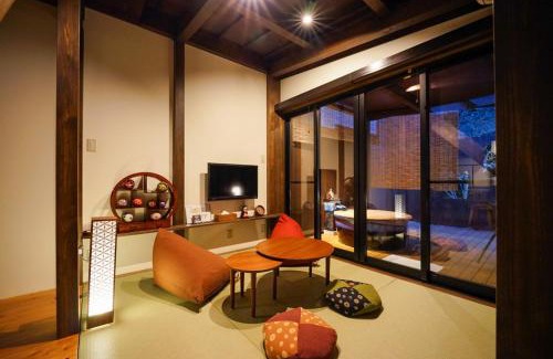 Sannenzaka Ninenzaka Casa | 清水いにしえ庵