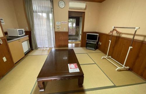 Kikuchi Hotel | 源泉かけ流し離れの宿 きなっせ