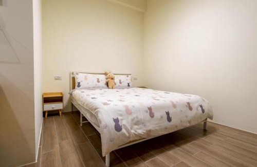 Tainan City Centre Casa | 聽故事台南民宿 有貓的民宿