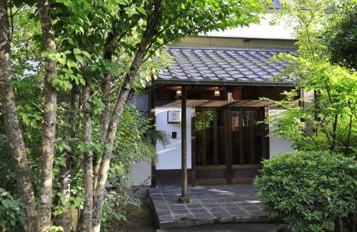Isawa Onsen Casa | 貸切温泉風呂付 ゲストハウス璃洛-りらく- 石和温泉 日本式宿 健康朝食付
