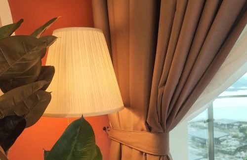 Central District Apartamento | 轻奢风三房三厕休闲套房6-12人适合家庭入住 金海湾 Danga Bay